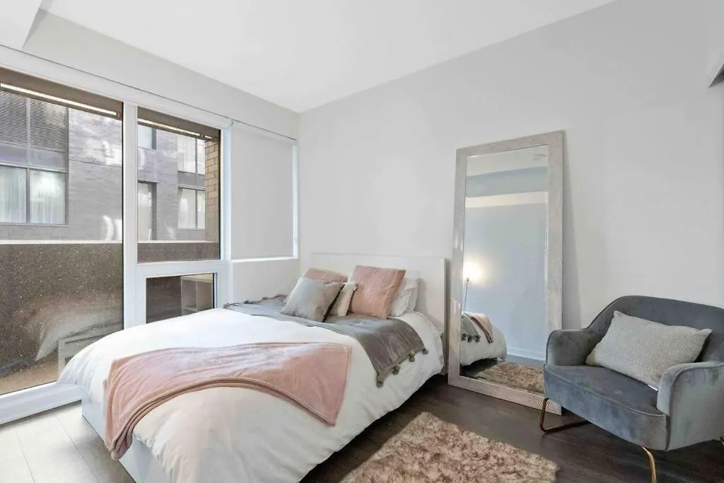 טורונטו Condo In The City 0*,  קנדה