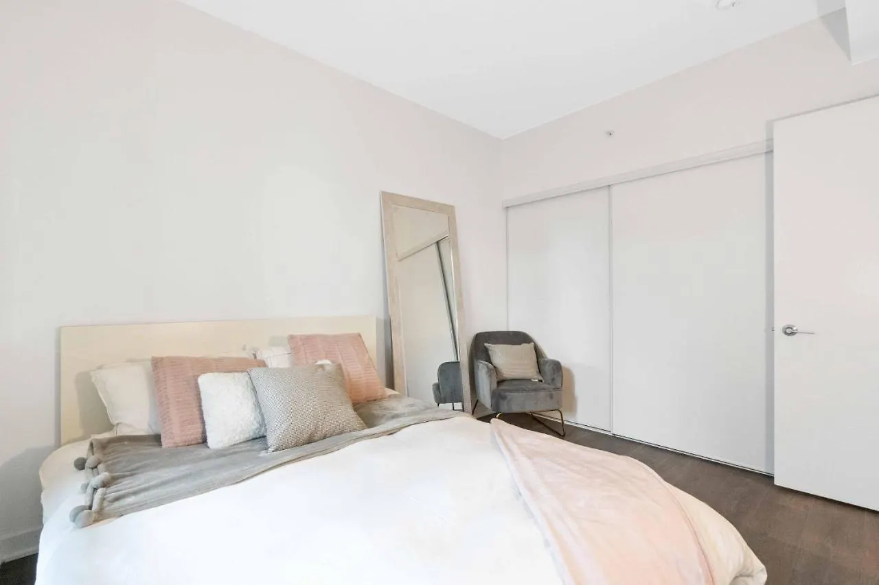 Apartment Condo In The City Toronto